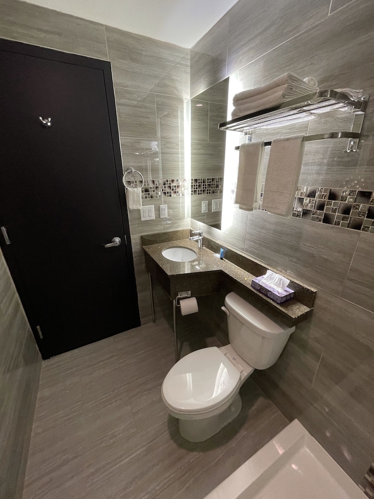 Hotel 369 Brooklyn - photo 12