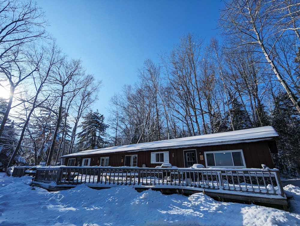 Coadys' Point of View Lake Resort - photo 445