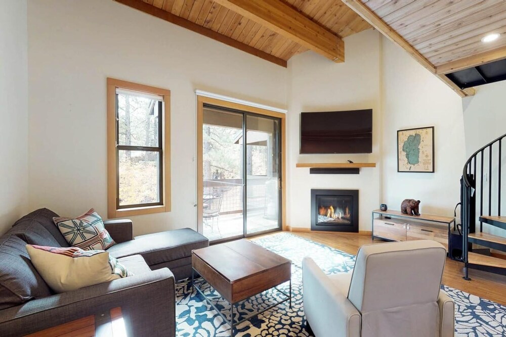Sockeye by Avantstay Modern 2 BR Condo w Access to Northstar Resort Community - photo 2