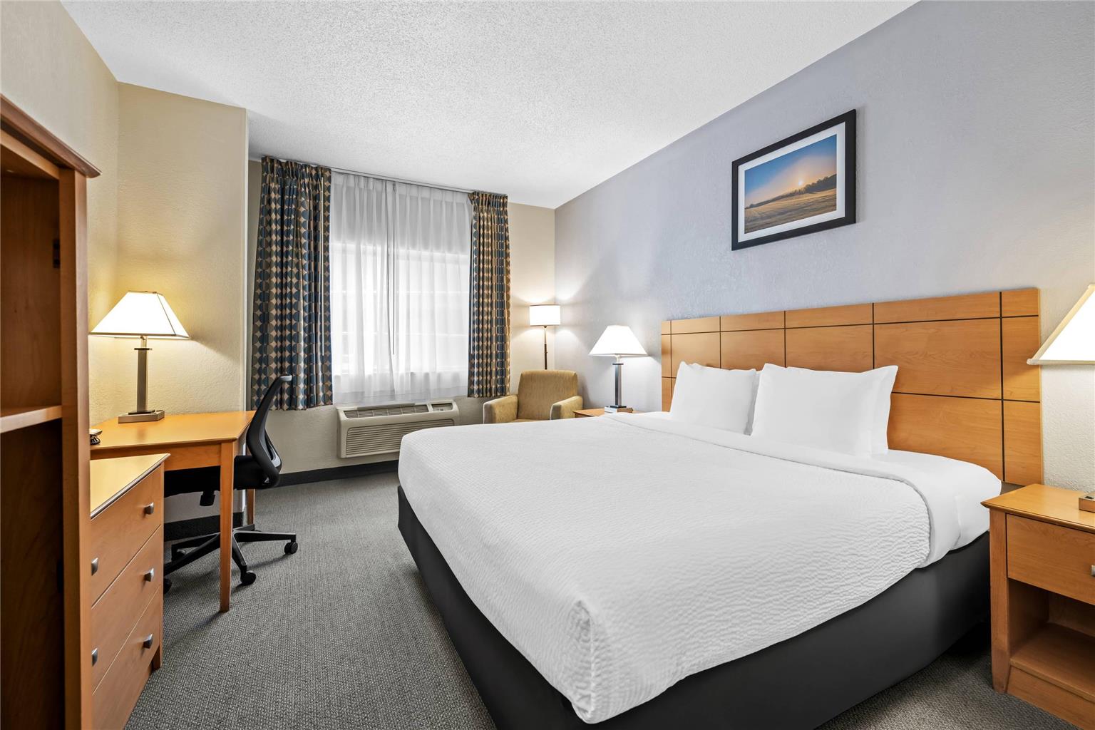 Quality Inn Dubuque on Hwy 20 - photo 26