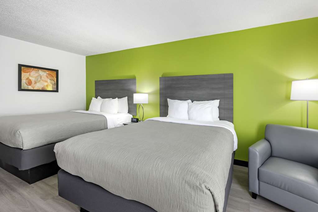 Quality Inn Clarksville Exit 11 - photo 13