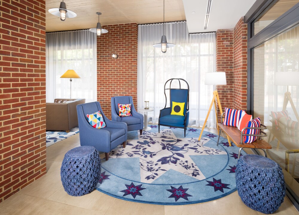 Hotel Indigo Old Town Alexandria by IHG - photo 6