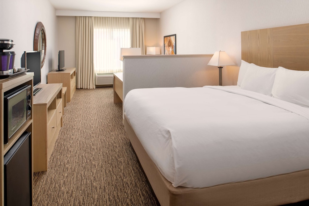DoubleTree by Hilton Olympia Downtown Capitol District - photo 11