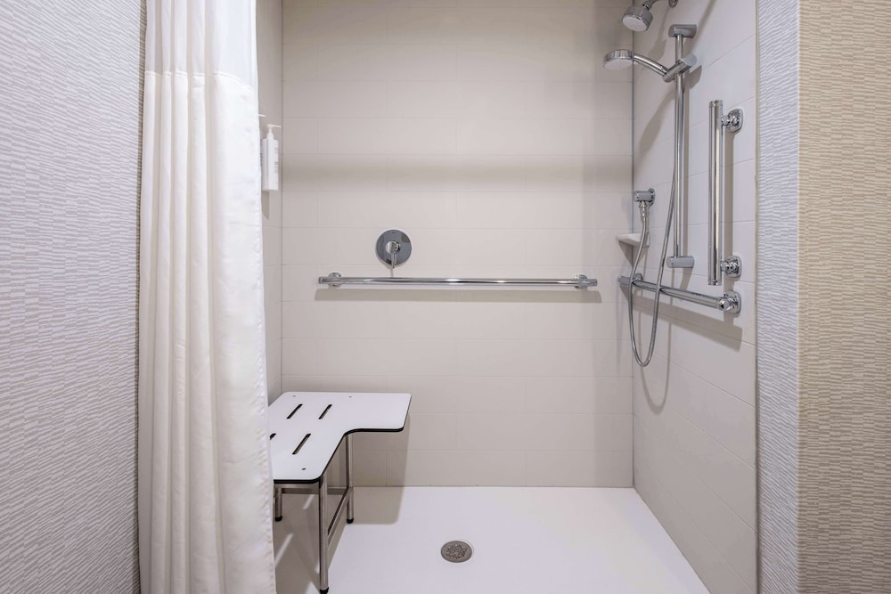 Hampton Inn & Suites Venice Bayside South Sarasota - photo 29