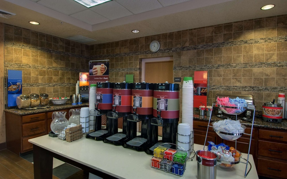 Hampton Inn Phoenix Glendale Peoria - photo 28