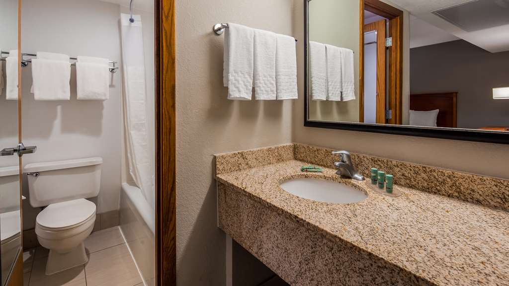 Best Western Bridgeview Hotel - photo 34