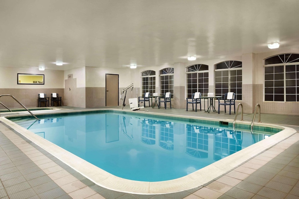 Country Inn & Suites by Radisson Lexington VA - photo 19