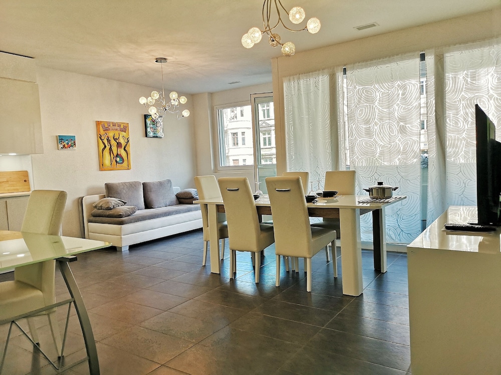 Art Basel Guesthouse Basel — 4-Star Luxury Hotel in Basel, Switzerland