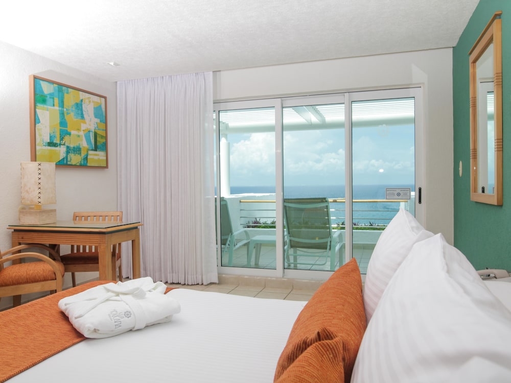 Beach/ocean view