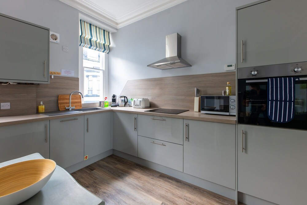 2 Sussex Place — 4-Star Luxury Hotel in Plymouth, United Kingdom