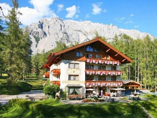 Naturhotel Lärchenhof in Ramsau Am Dachstein, Austria