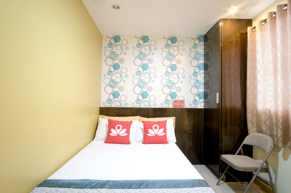 Zen Rooms Libertad Railway Station in Pasay, Philippines