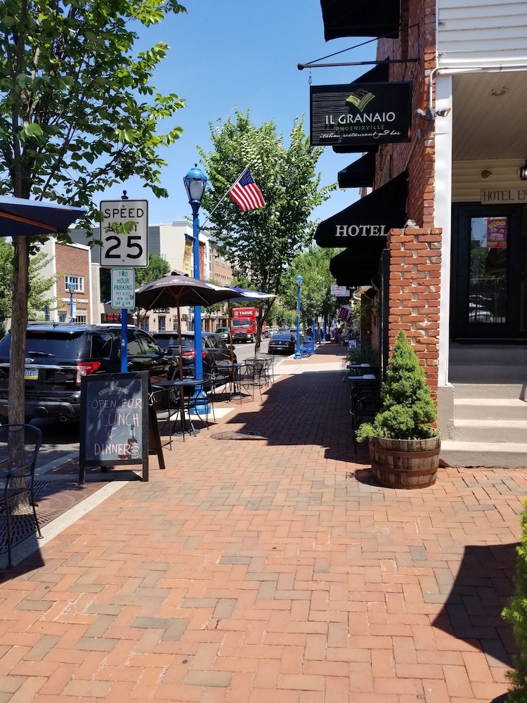 Mainstay Inn - photo 29