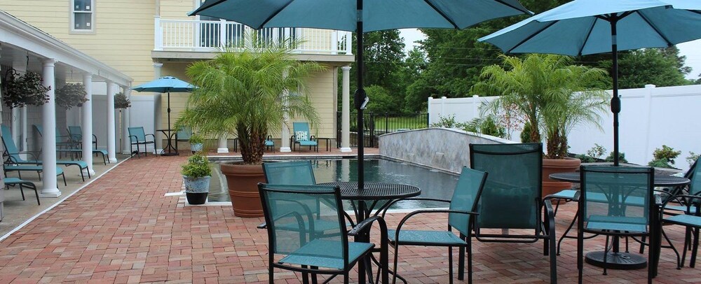 Hope and Glory Inn and Vineyard - featured photo