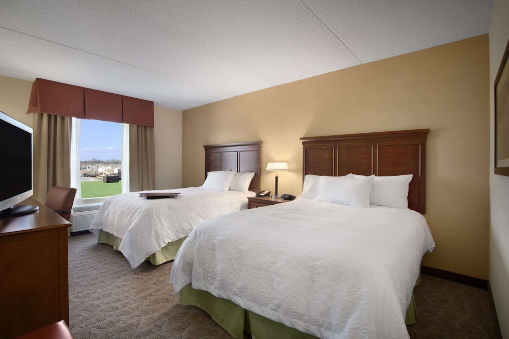 Hampton Inn & Suites Charles Town - photo 11