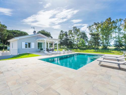 Holiday Home Veronica by Interhome — 4-Star Luxury Hotel in Cecina, Italy