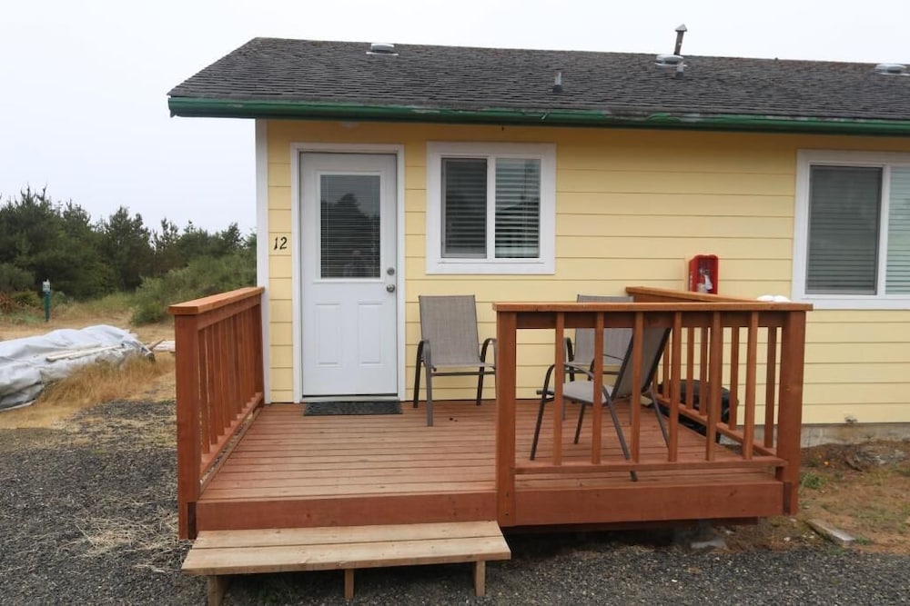 The Lowtide Motel - photo 60