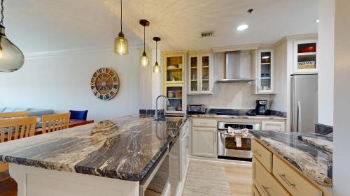 Beach Manor 0802 - photo 9