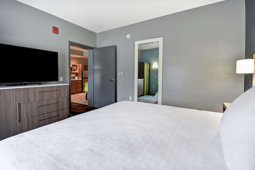 Home2 Suites by Hilton San Francisco Airport North - photo 9