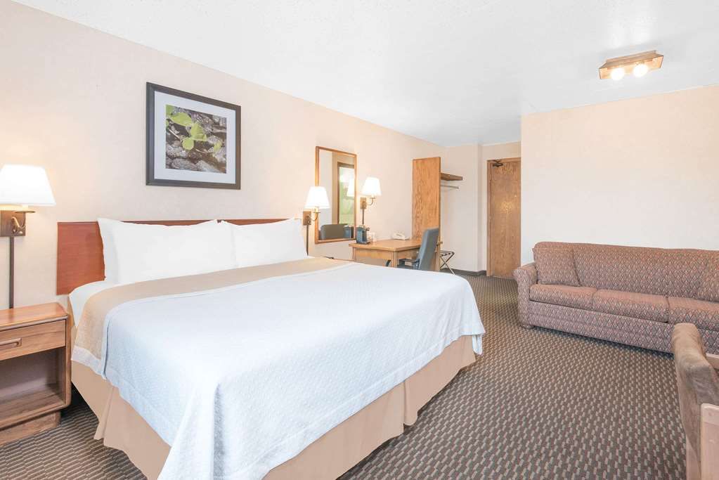 Days Inn by Wyndham West Rapid City - photo 9