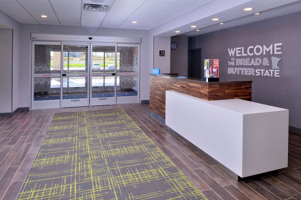 Hampton Inn Lakeville Minneapolis - photo 9