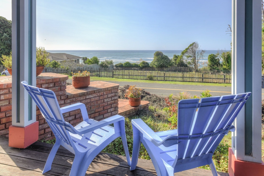Hilton House — 4-Star Luxury Hotel in Sea Ranch, United States
