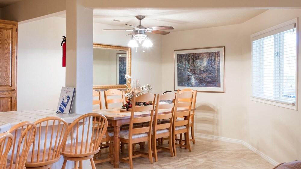 Desert Springs At Las Palmas Resort 4 Bedroom Apts - photo 8