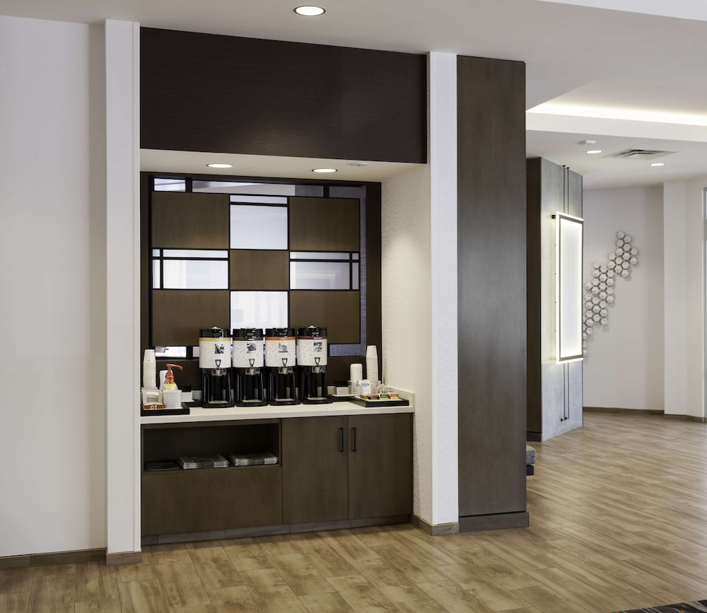 Hampton Inn & Suites Phoenix Downtown - photo 30