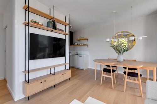 Luxury Aura 40 5 by Grand Apartments — 4-Star Luxury Hotel in Gdansk, Poland
