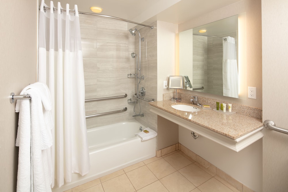 Hilton Madison Monona Terrace - photo 7