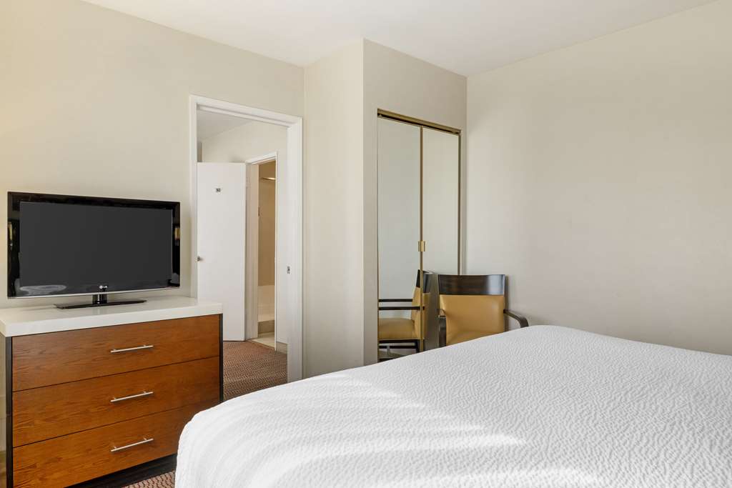 Best Western Royal Palace Inn & Suites - photo 32