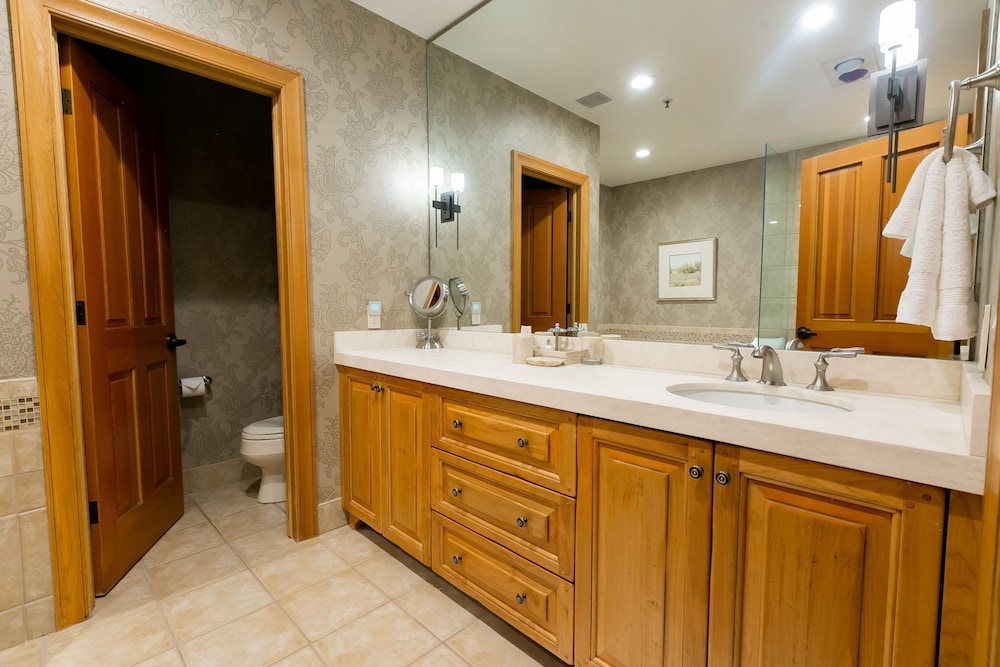 Premium Luxury Two Bedroom Suite with Mountain Views 2 Apartment Hotel by RedAwning - photo 9