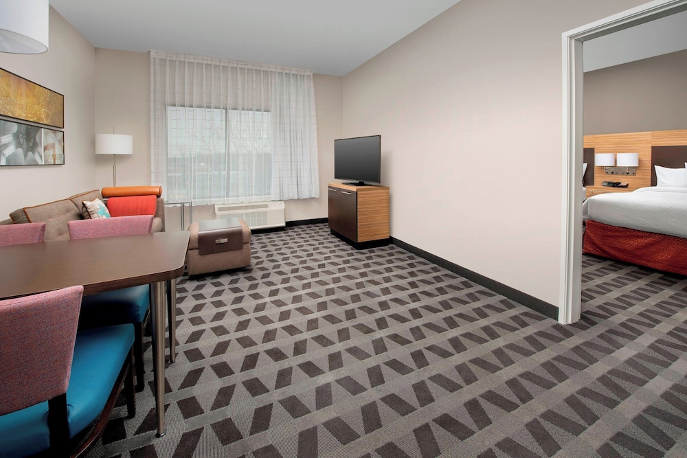 TownePlace Suites by Marriott College Park - photo 21