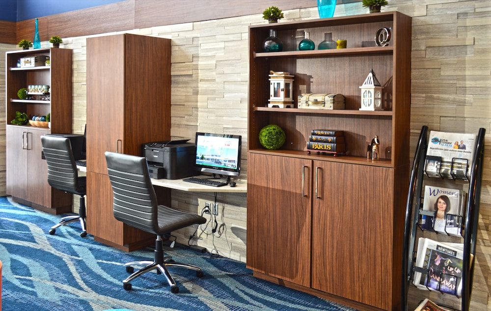 Holiday Inn & Suites Syracuse Airport Liverpool by IHG - photo 44