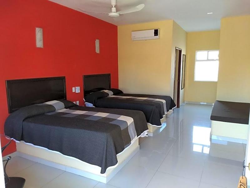 El Descanso Inn - last minute hotel in Mazatlan