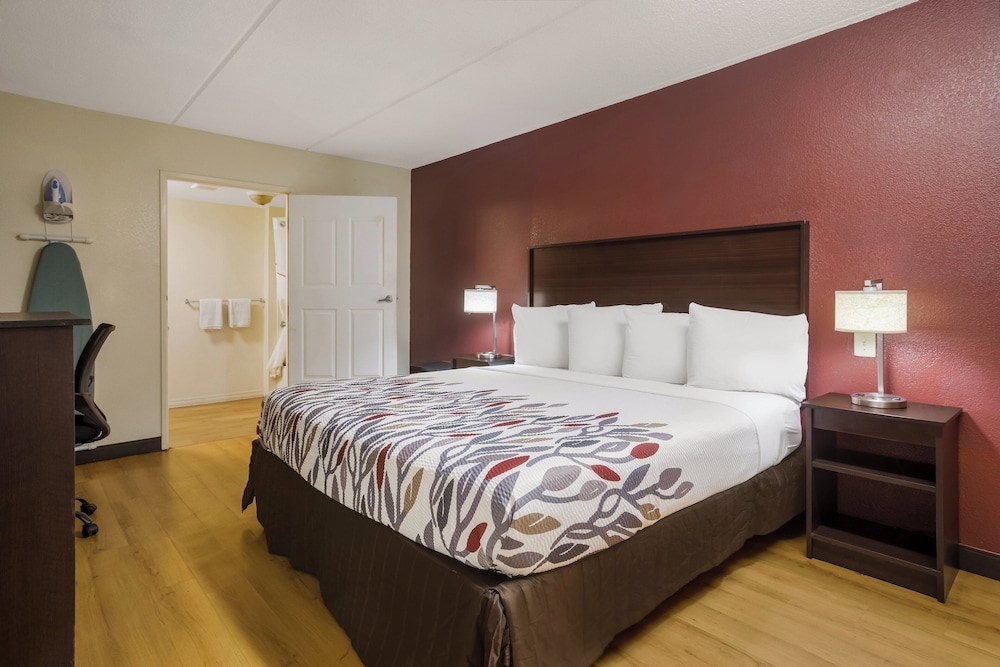 Red Roof Inn Atlanta South Morrow - photo 7