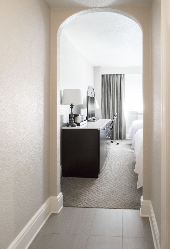 Hotel Alex Johnson Rapid City Curio Collection by Hilton - photo 13