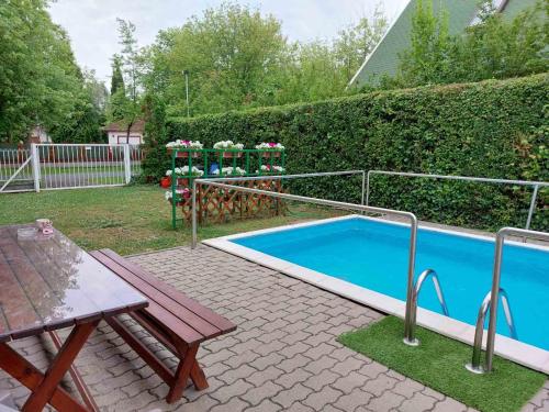 Adam Vendeghaz - last minute hotel in Siofok