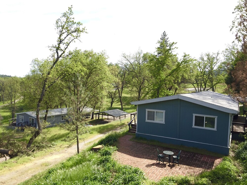 Sequoia Resort - carbon neutral hotel in Badger