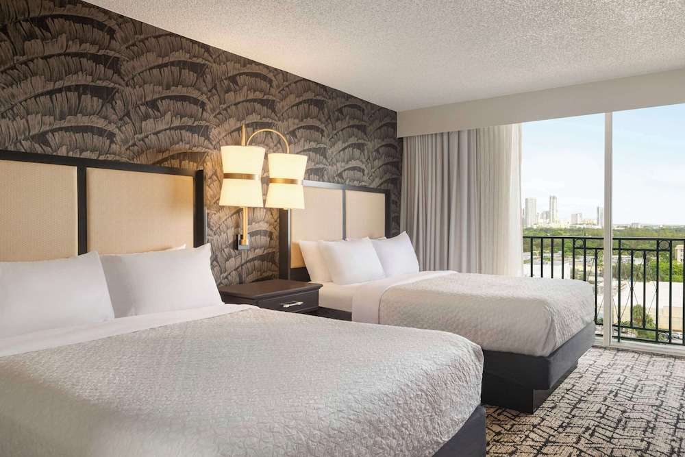 Embassy Suites by Hilton Fort Lauderdale 17th Street - photo 13