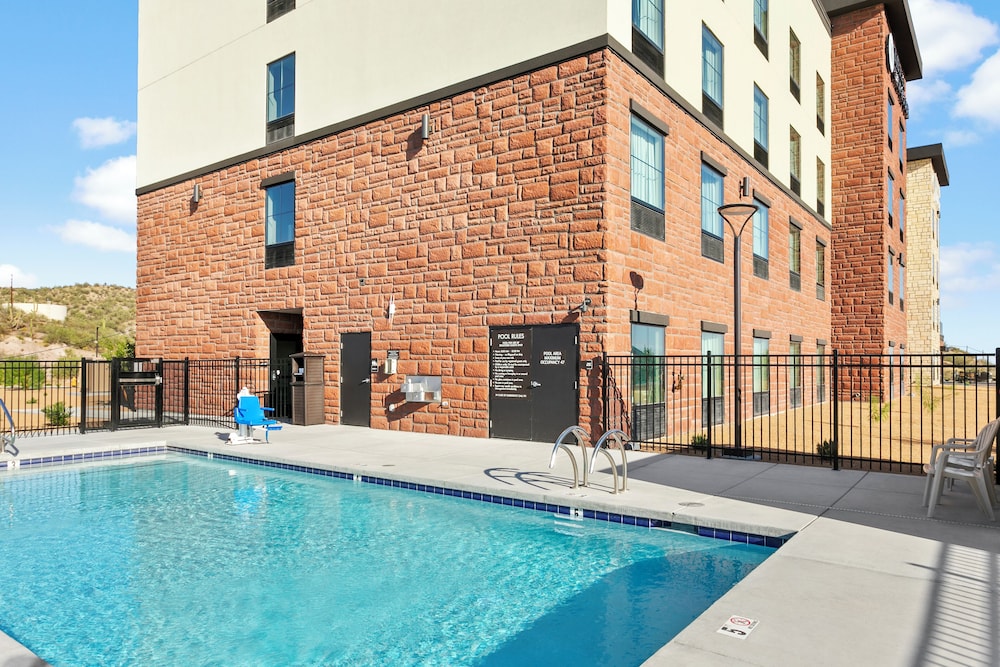 Cobblestone Hotel & Suites Wickenburg - photo 42