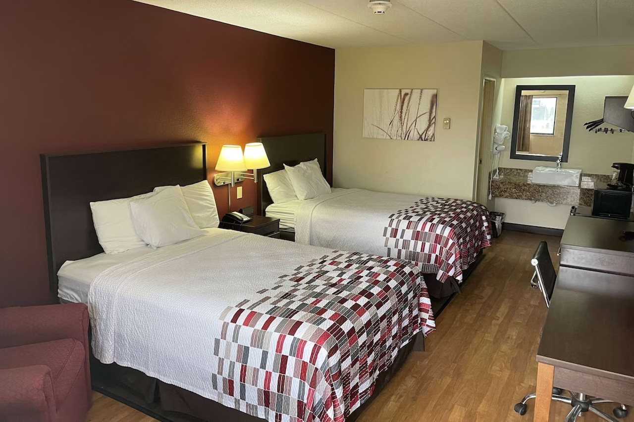 Baymont by Wyndham Holland Toledo - photo 5