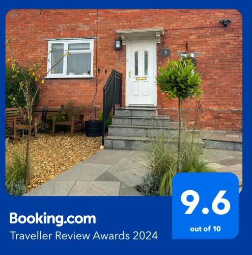 Red Brick House — 4-Star Luxury Hotel in Yeovil, United Kingdom