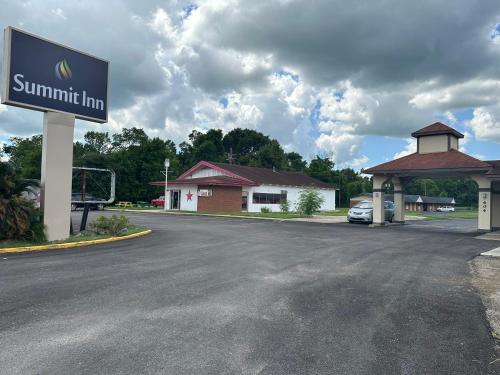 Summit Inn Dayton - photo 2