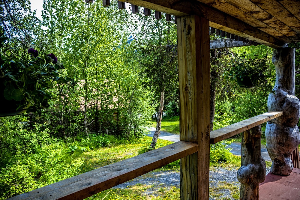 Midnight Sun Log Cabins - photo 72