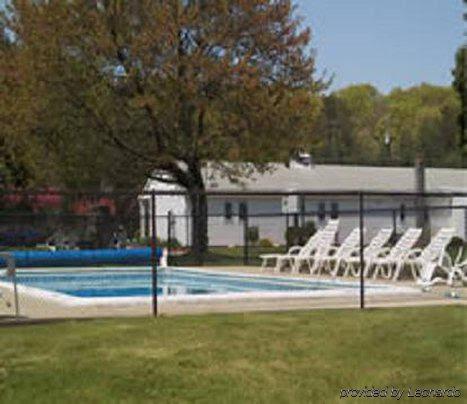 Quaker Inn & Conference Center - photo 3