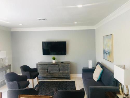 Sea Turtle Inn - photo 32