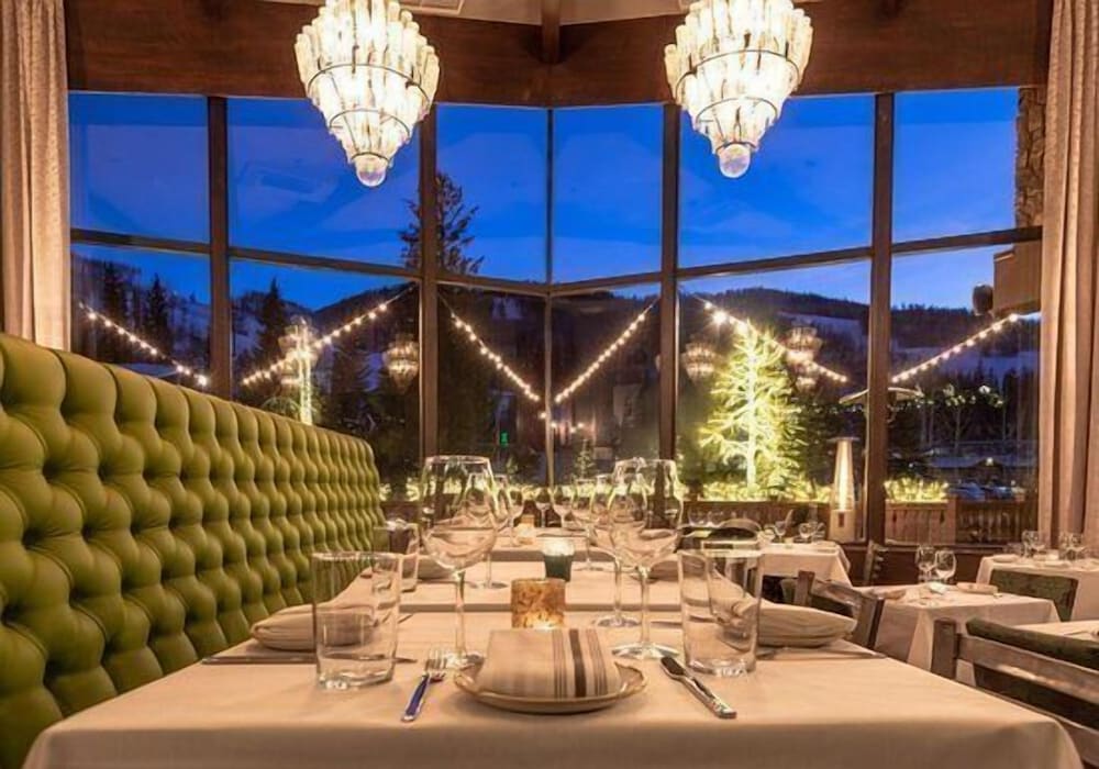 Slopeside 3 Bedroom Platinum rated Residence at Golden Peak Steps to Vail Village — 4-Star Luxury Hotel in Vail, United States