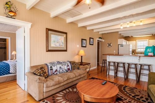 Coastal Breeze by Oak Island Accommodations - photo 12