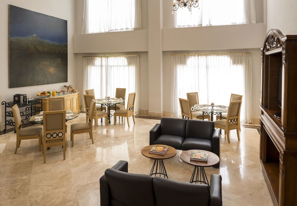 Camino Real Hotel & Suites Puebla